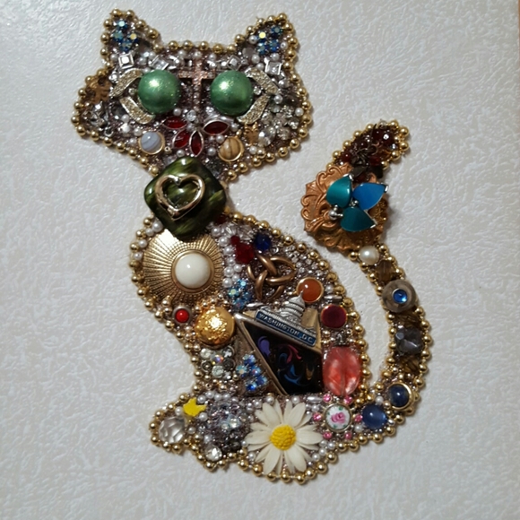 Other - Framed Cat Jewelry art decor